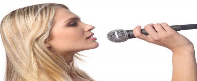 آيا ميدانستيد آواز خواندن درد زايمان را كاهش ميدهد؟