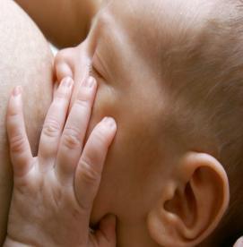 مشکلات شیرخوارگی نوزاد - نرسیدن شیر کافی به نوزاد